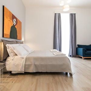 Camera con letto king size